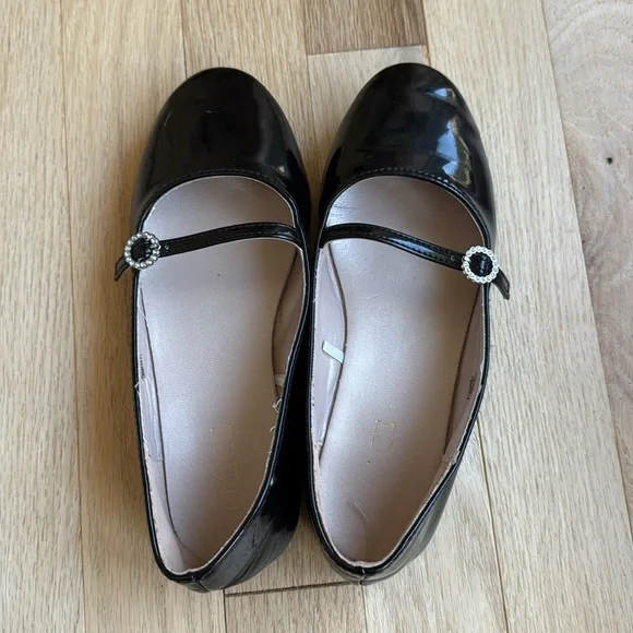 Children’s Place Dress Shoes - Picture 4 of 4